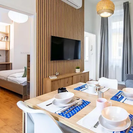 - Very Comfy - Modern شقة بودابست