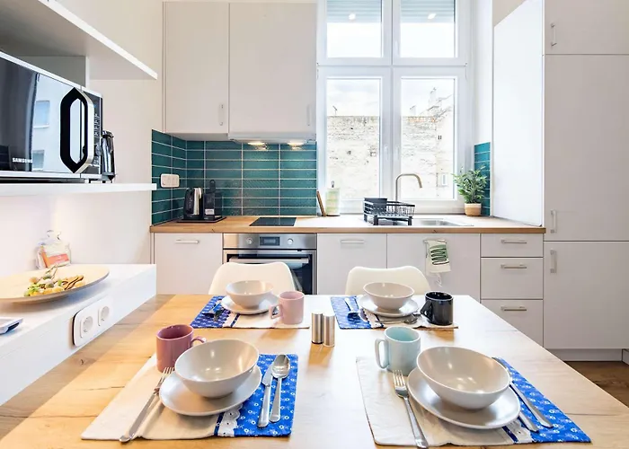 - Very Comfy - Modern *