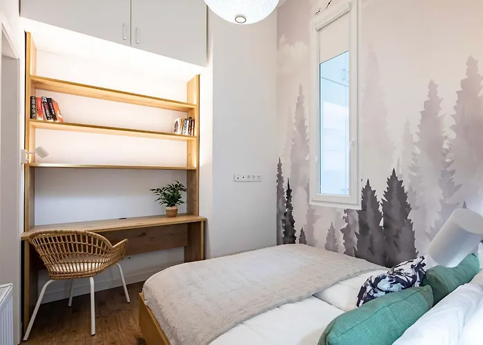 - Very Comfy - Modern