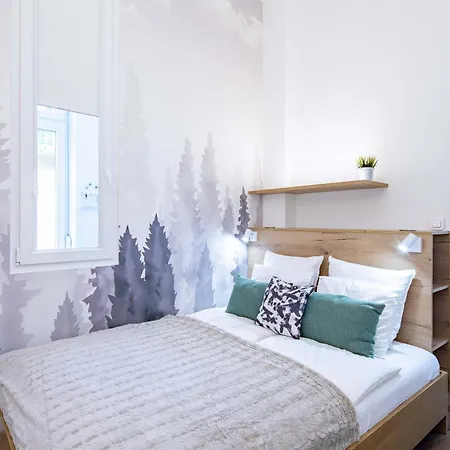- Very Comfy - Modern * Budapešť